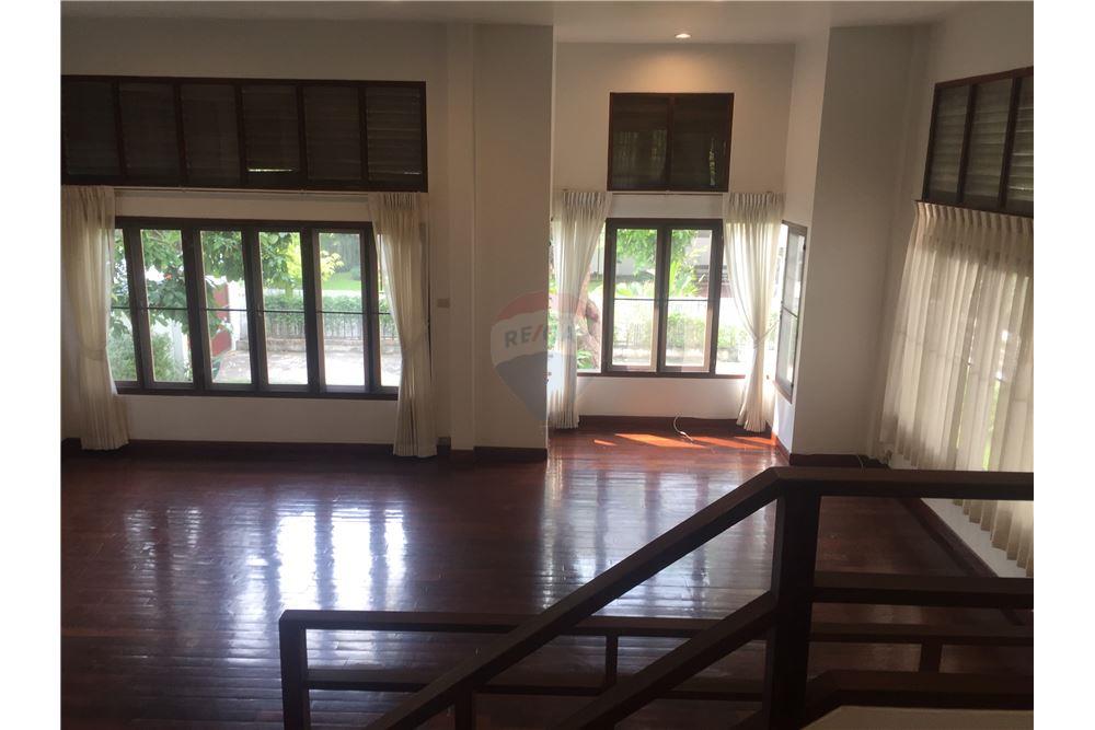 Phaya Thai Second hand single house condo for sale rent